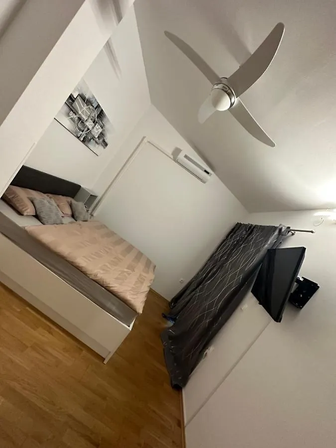 Holiday House Ina*** Barbat na Rabu
